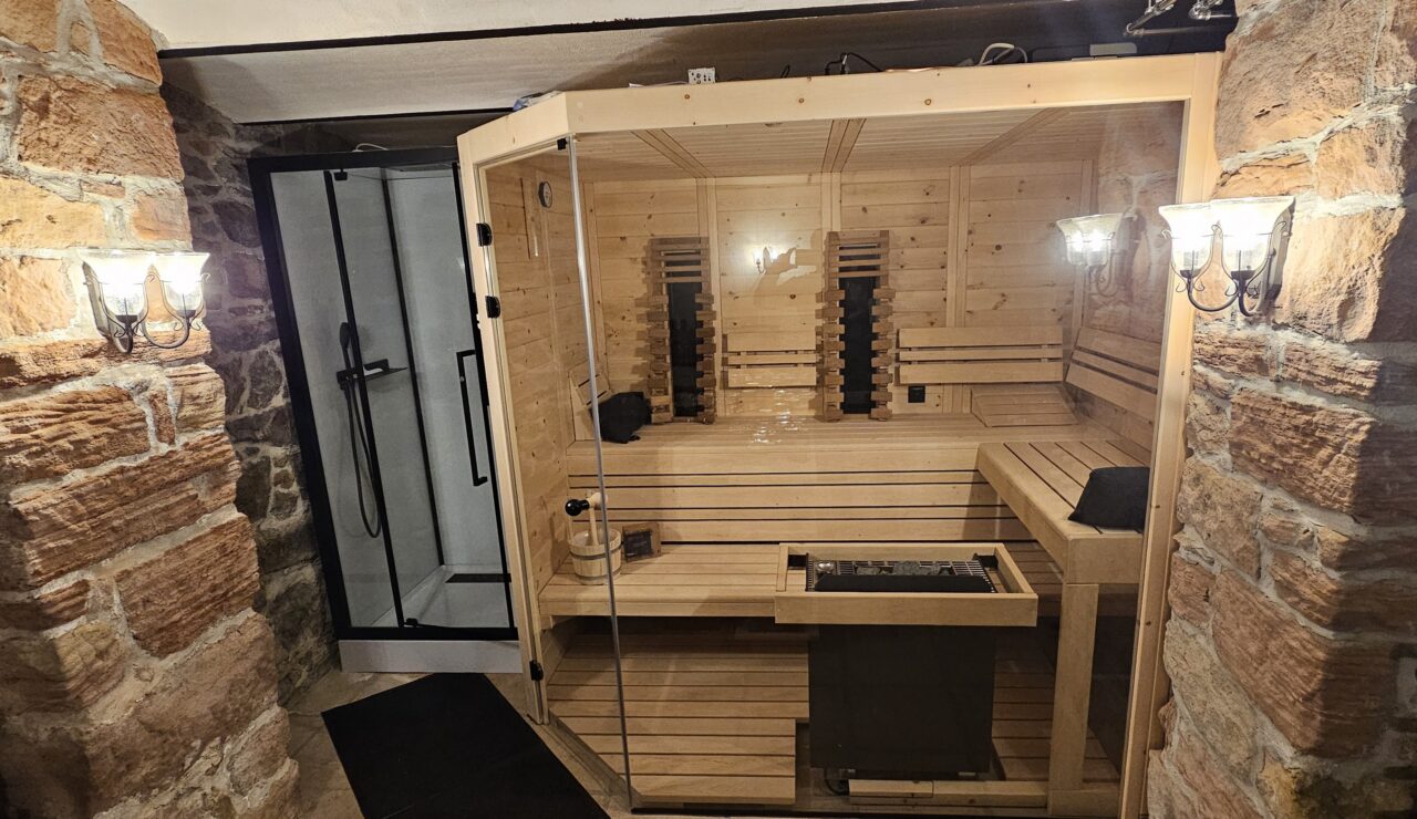 Private Sauna Athen Installation in Sasbach